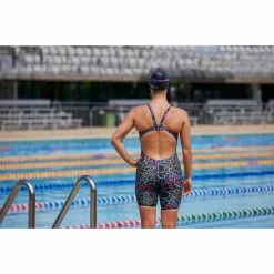 Amanzi - Women's Swimsuit Kneelength Aquatica -Outlet Women's Activity Store amanzi aquatica kneelength am37303 3 grande